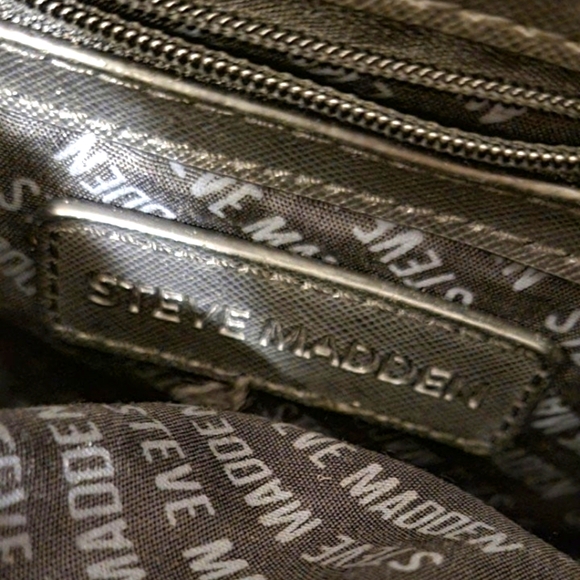 Steve Madden Crossbody - Picture 5 of 8
